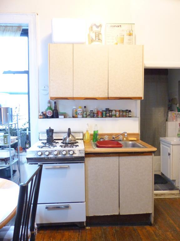 East Village Homestay New York Exteriör bild