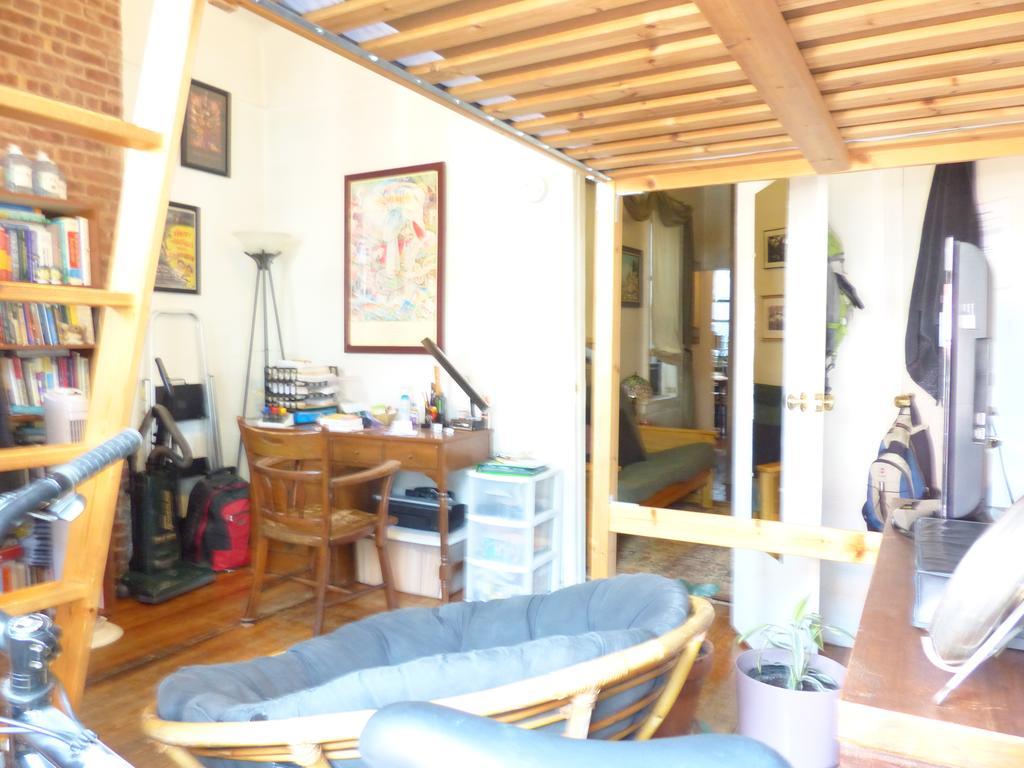 East Village Homestay New York Rum bild