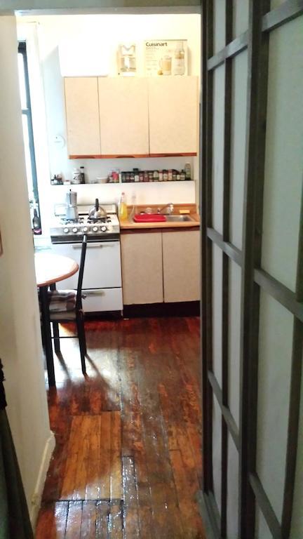 East Village Homestay New York Rum bild